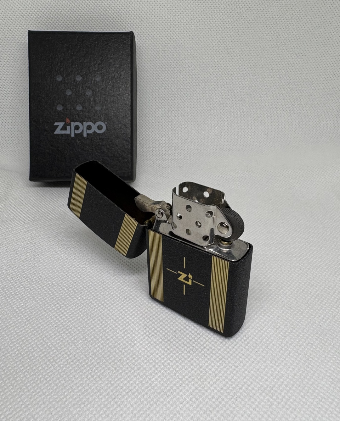 Zippo бензиновая зажигалка 007016ONE, металлический сплав