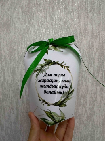 Бонбоньерка A.T Almaty без наполнения 1 шт 17 см
