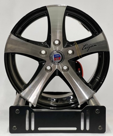 Top Grade 6776 7x15/5x114.3 D67.1 ET30 4 диска черный, серебристый, хром