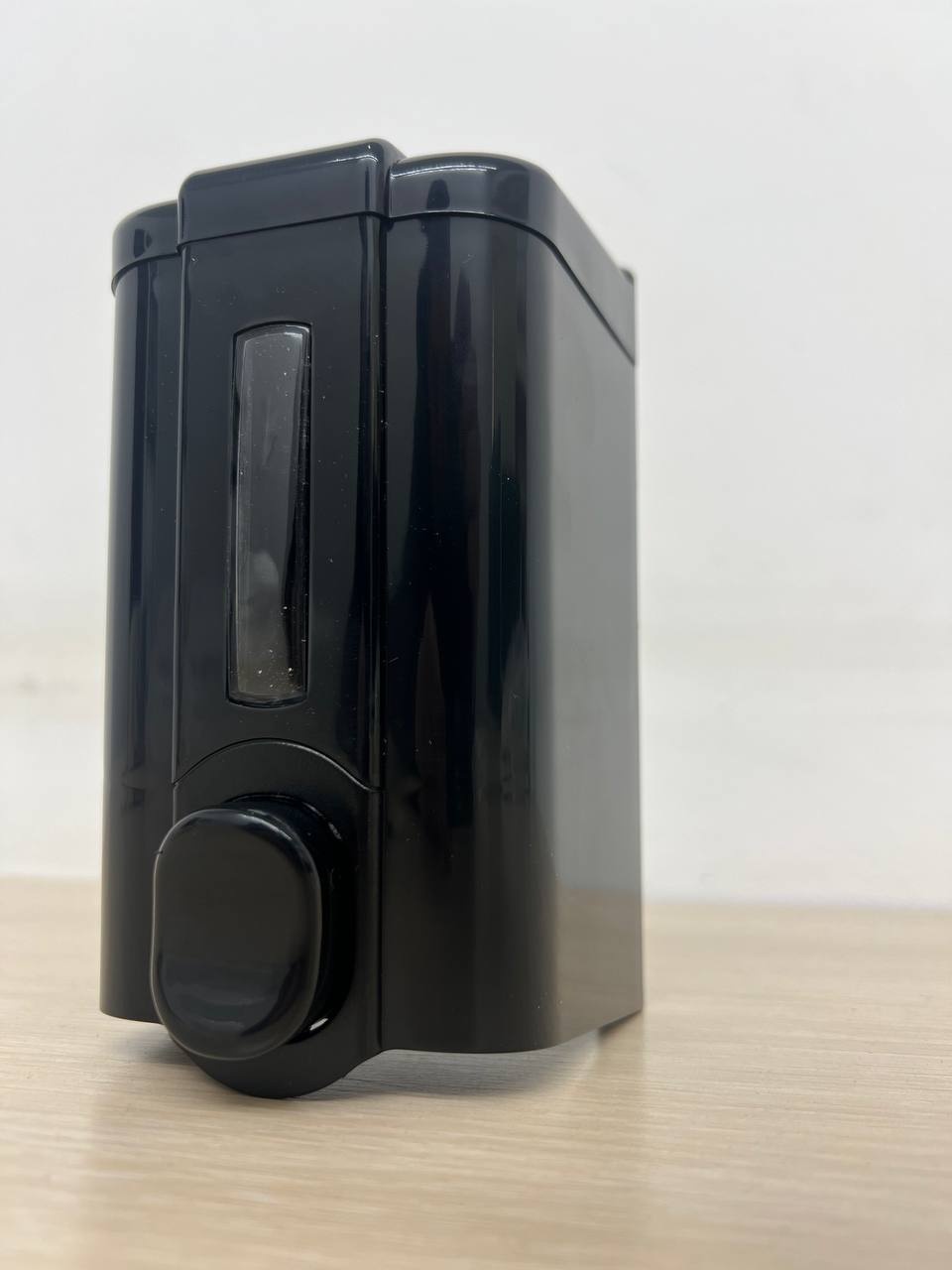 Дозатор для жидкого мыла Aqvaplus Vialli BLACK 500ml