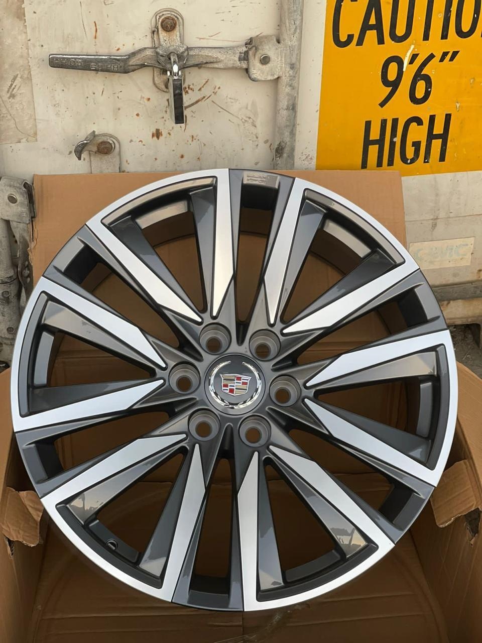 EMIDOS WHEELS 9x22/6x139 D78.1 ET28 4 диска черный, серебристый