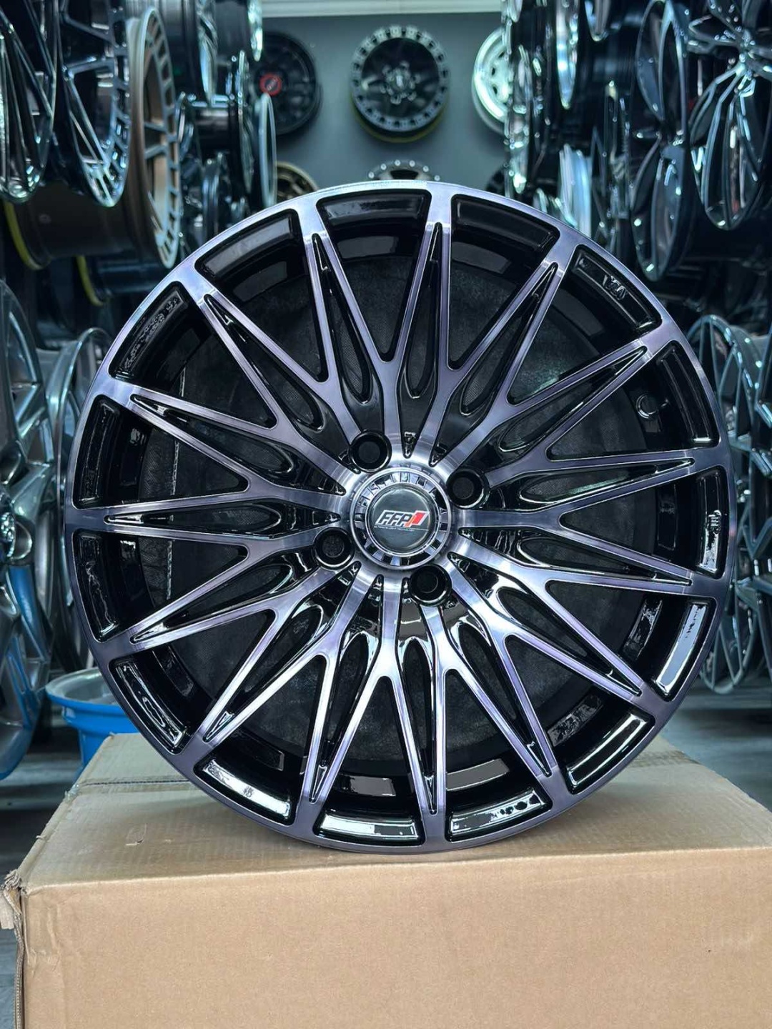 RNO 3256 pbp 7x16/4x100 D67.1 ET35 4 диска черный