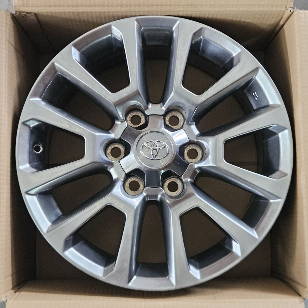 Fonyee SM H843F 7.5x17/6x139.7 D106.1 ET25 4 диска серебристый