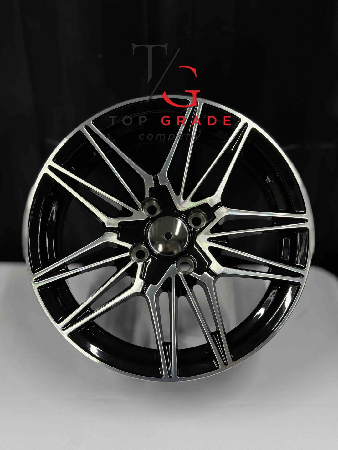 Top Grade Top grade0043 7.5x15/4x100 D67.1 ET35 4 диска черный, серебристый