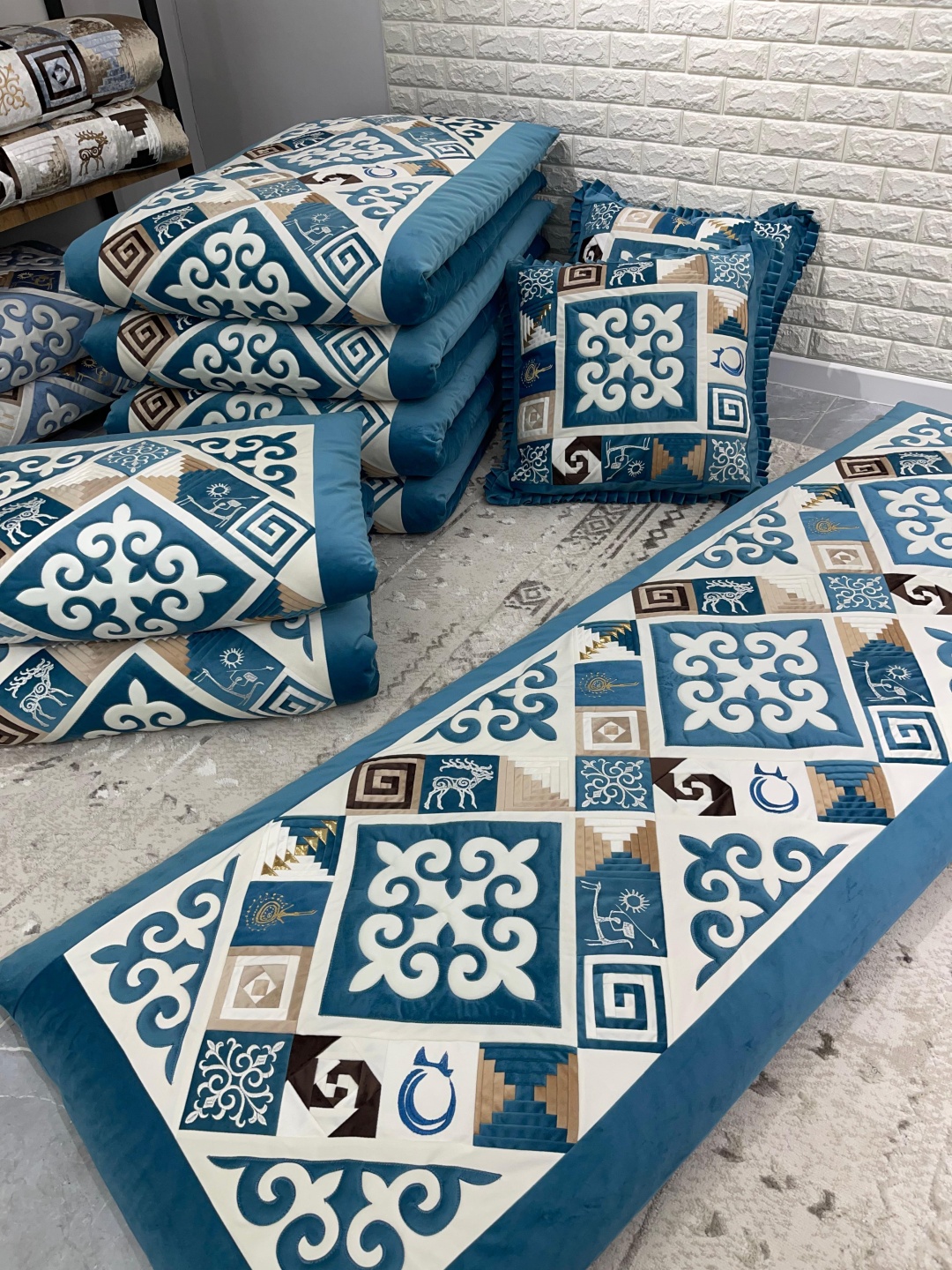 Комплект корпе с подушками 230x80 см, вата, синий