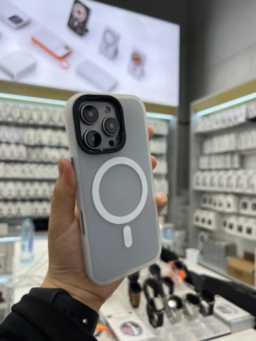 Чехол X-LEVEL для Apple iPhone 16 Pro белый