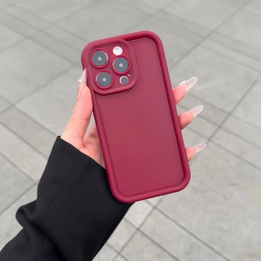 Чехол для Apple iPhone 16 Plus красный