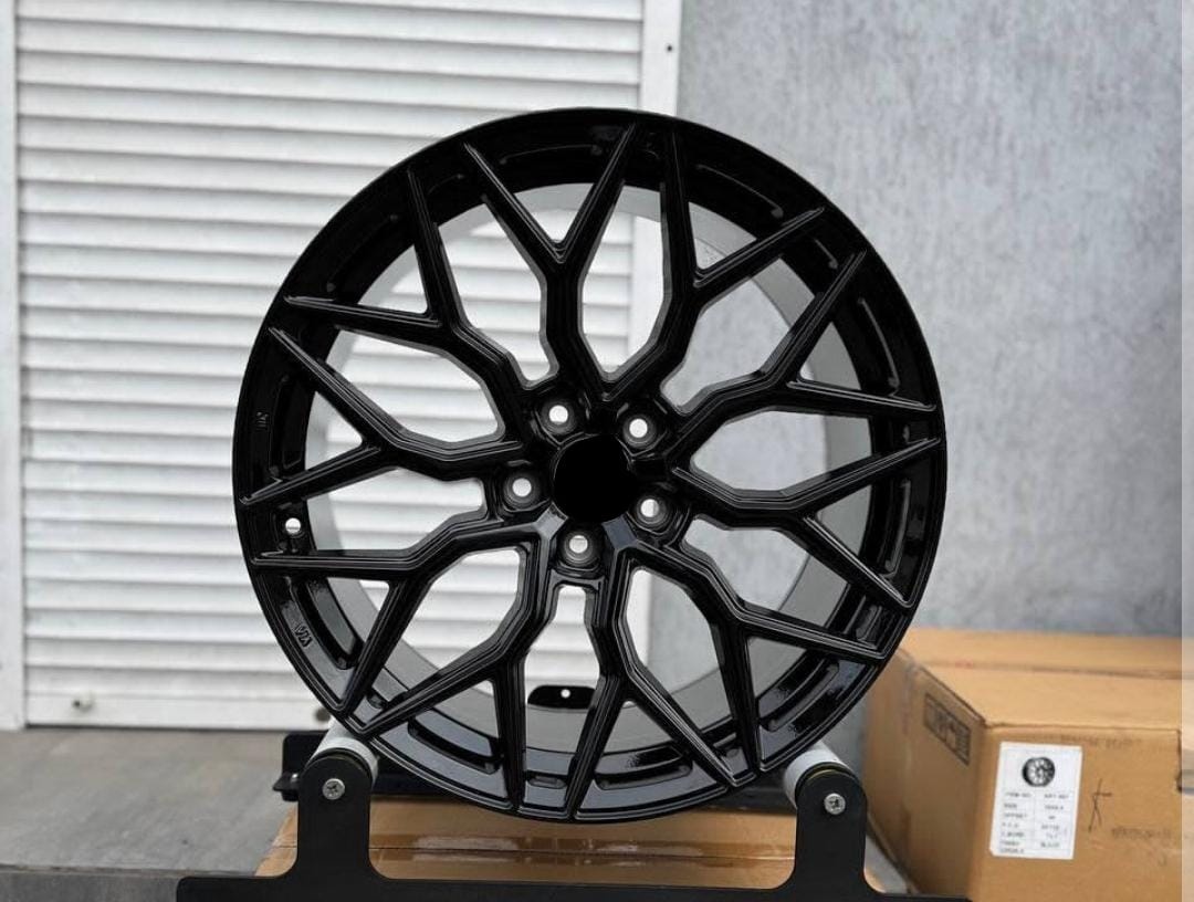 Rainbow Dance HF-2 8.5x19/5x114.3 D67.1 ET35 4 диска черный