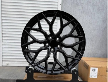 Rainbow Dance HF-2 8.5x19/5x114.3 D67.1 ET35 4 диска черный