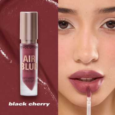 Makeup Revolution Air Blur Matte Liquid Lipstick жидкая помада Black Cherry