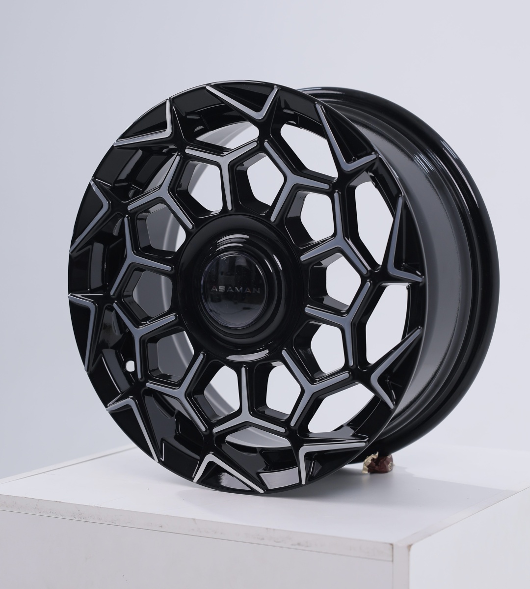 HYUNDAI / KIA TG9999 6.5x15/4x100 D73 ET35 4 диска черный, серебристый