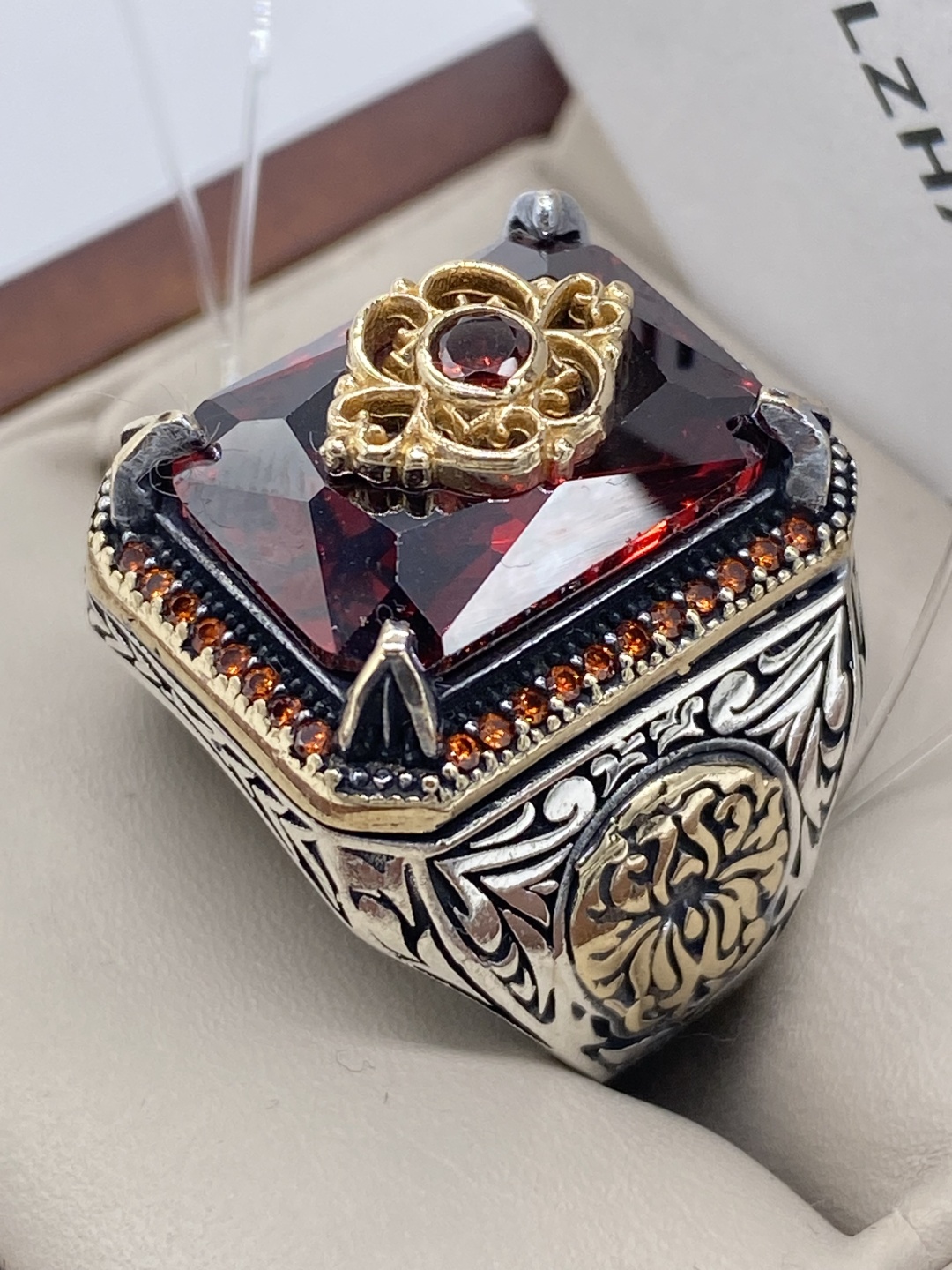 ADILZHAN GOLD khan02867 размер 21 вес 16.92 г серебро, наногранат