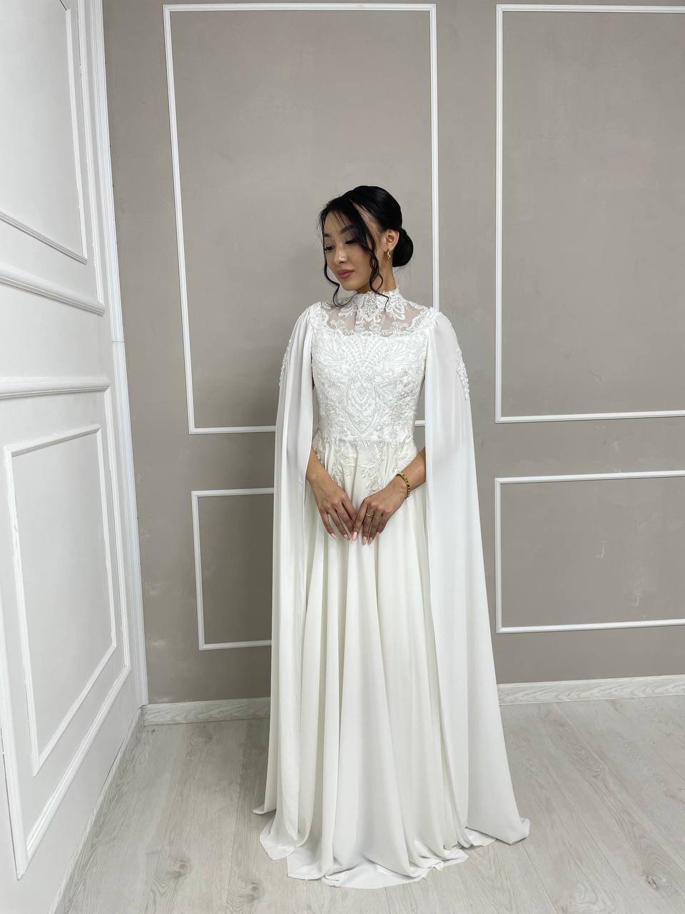 Национальный костюм Balgyn Amirkhan Couture белый