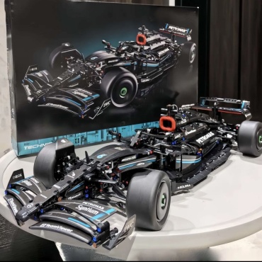 Конструктор Technique Mercedes-Benz bolide DB-0361, деталей 1180 шт