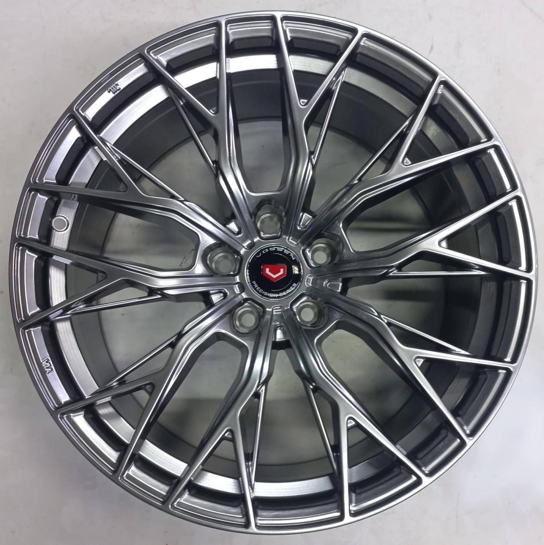 Vossen Vossen 3243 8.5/9.5x19/5x114.3 D73.1 ET35.38 4 диска графит