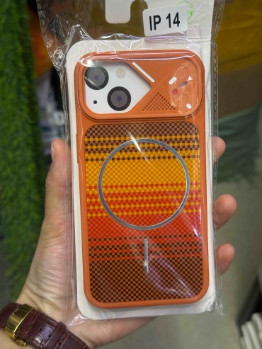 Чехол NOMADS CASE для Apple iPhone 14 оранжевый