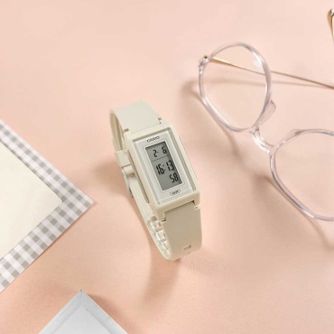Кварцевые CASIO LF-10WH-8DF полимерный пластик