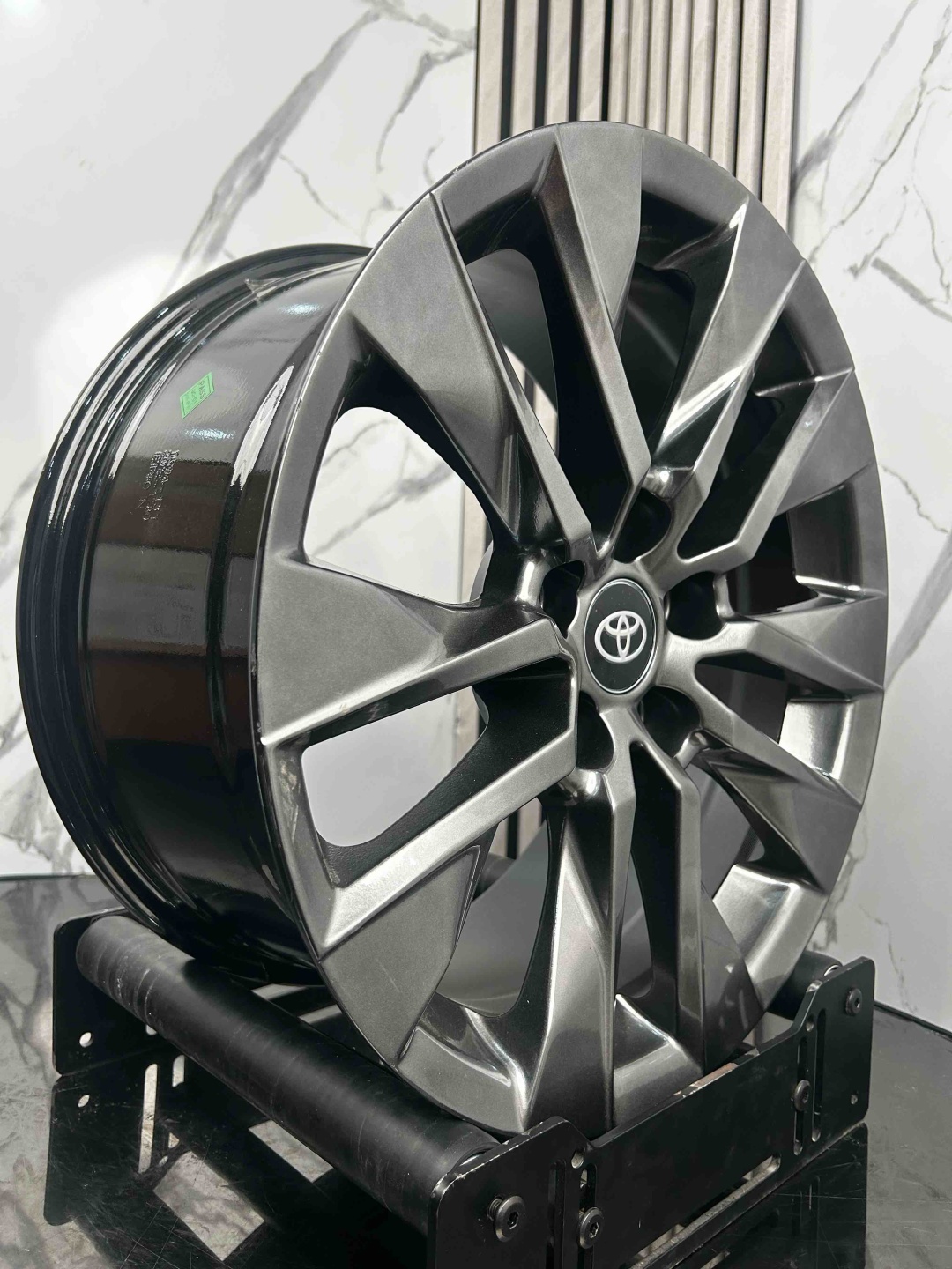 Top Grade EXP2015 8x17/5x114.3 D60.1 ET40 4 диска графит