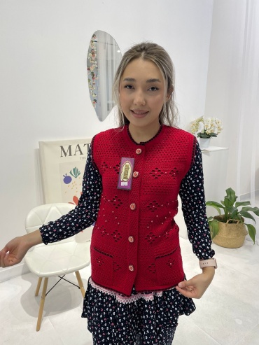 Жилет Exclusive model красный
