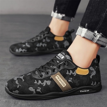 Кроссовки черный