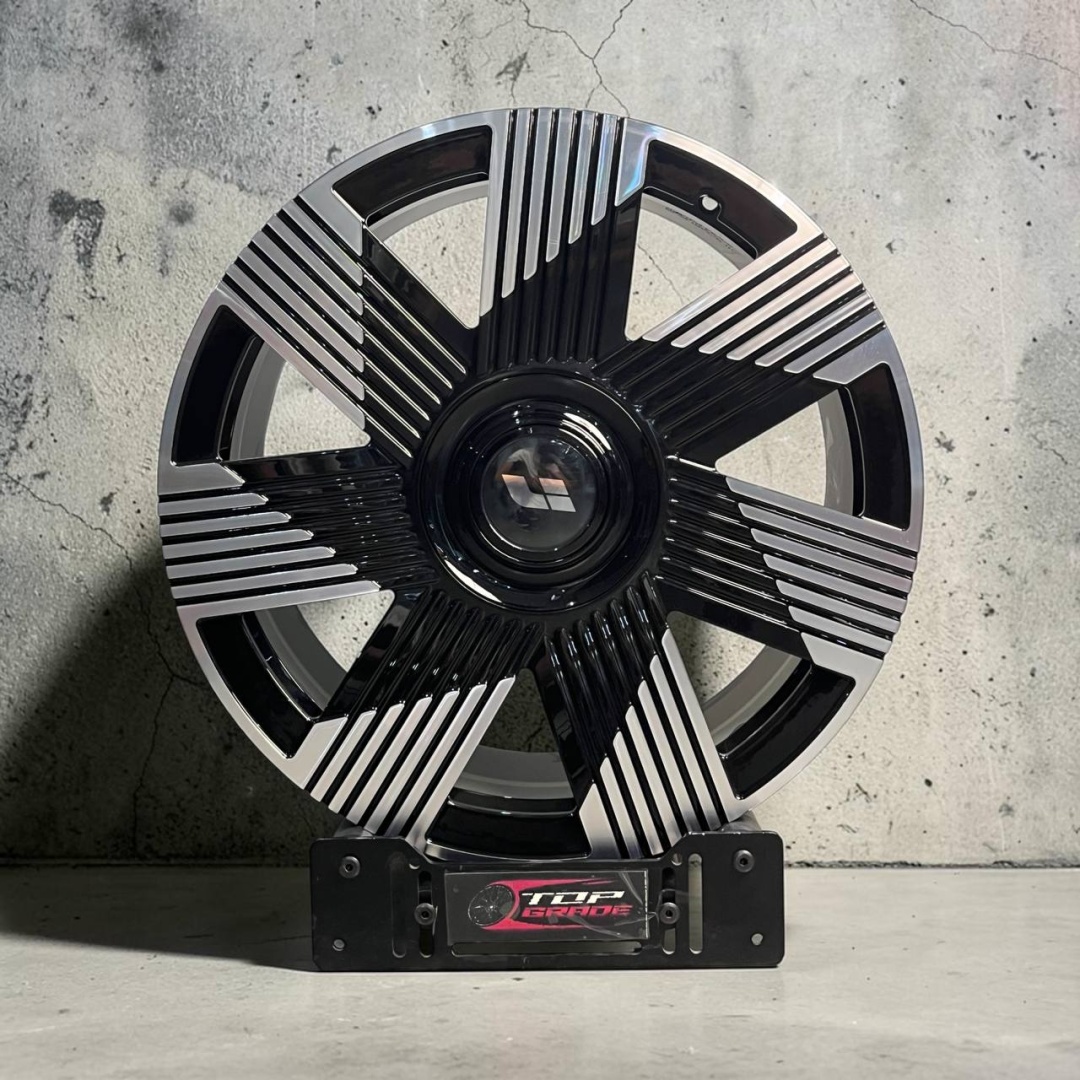 LiXiang T/G 1009 9x21/5x120 D62.5 ET38 4 диска черный, серебристый