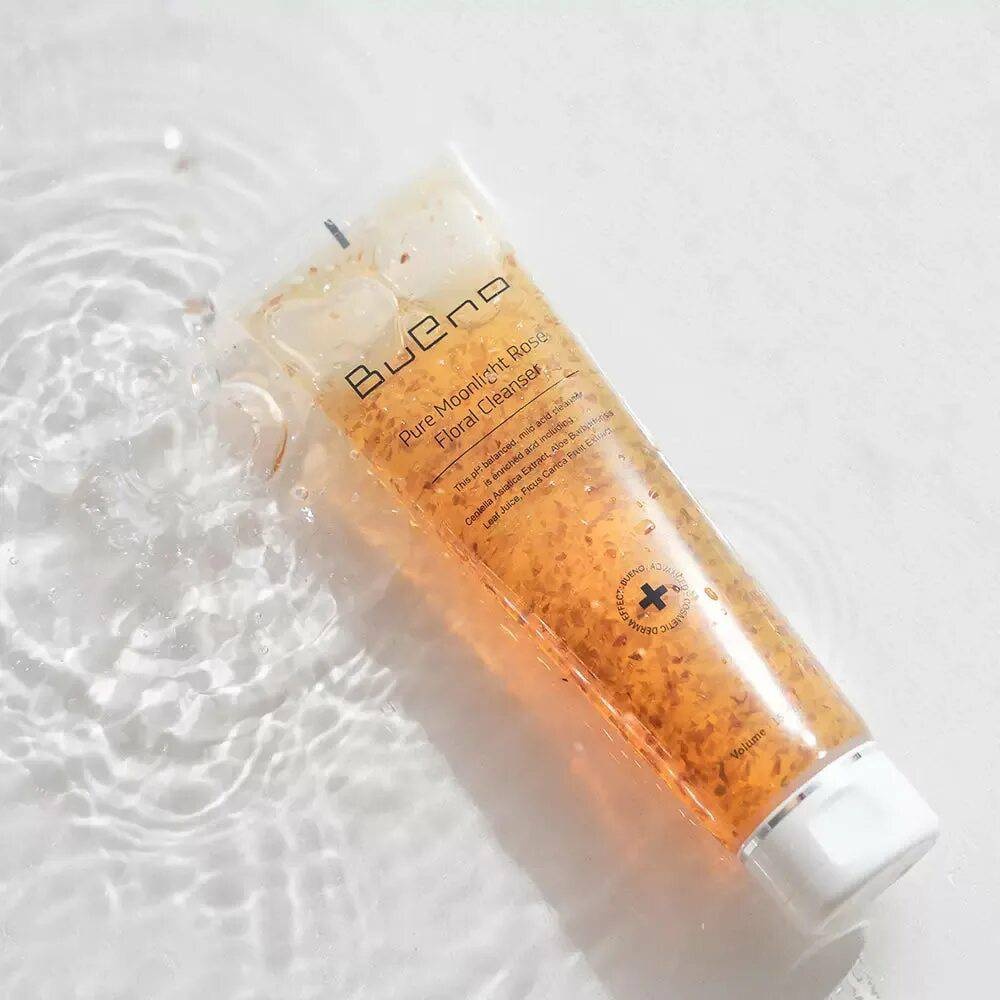 Bueno Гель для умывания с сушеными лепестками роз Pure Moonlight Rose Floral Cleanser гель 80 мл