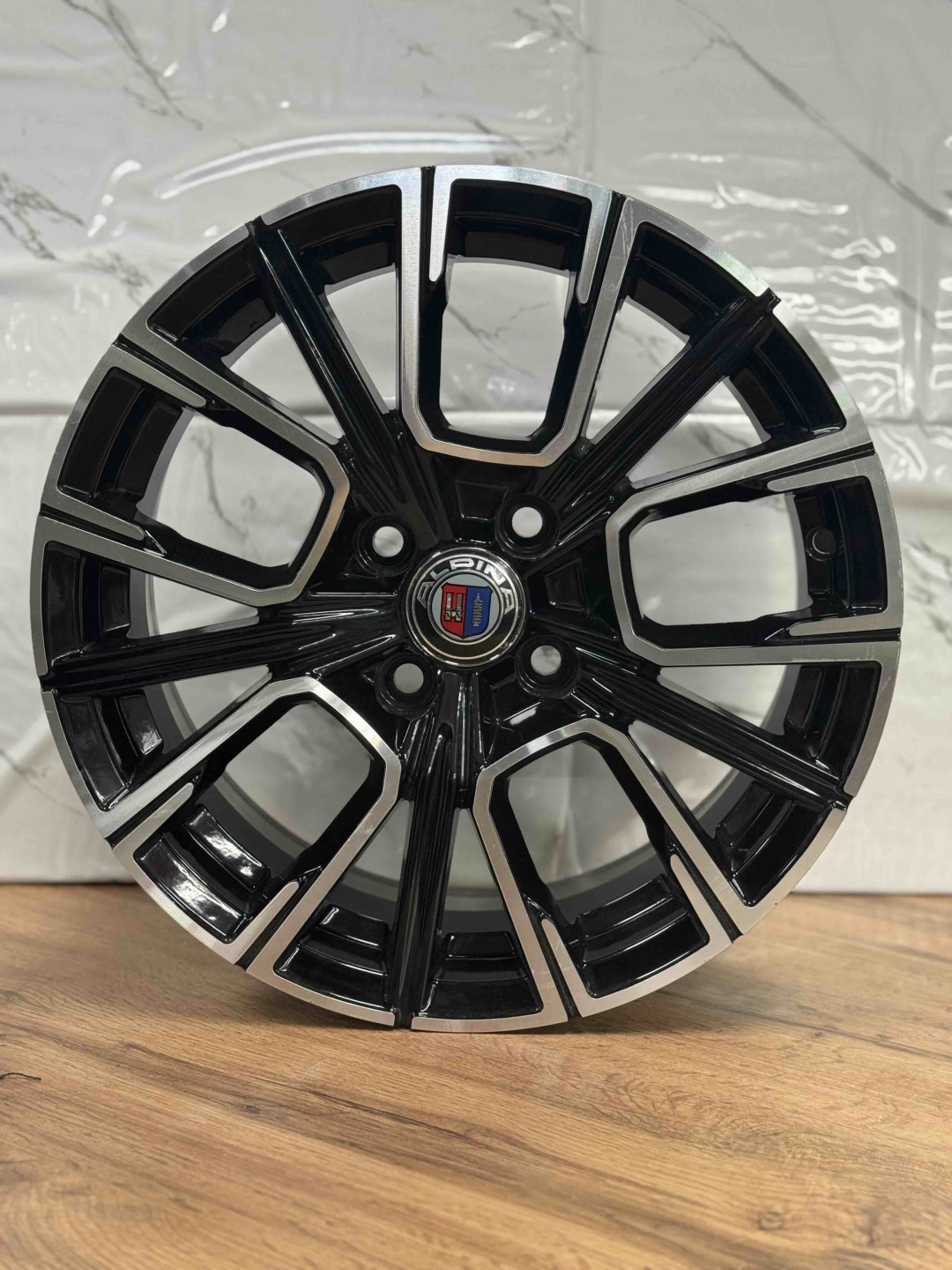 Top Grade 50099 6.5x15/4x100 D67.1 ET35 4 диска черный, серебристый