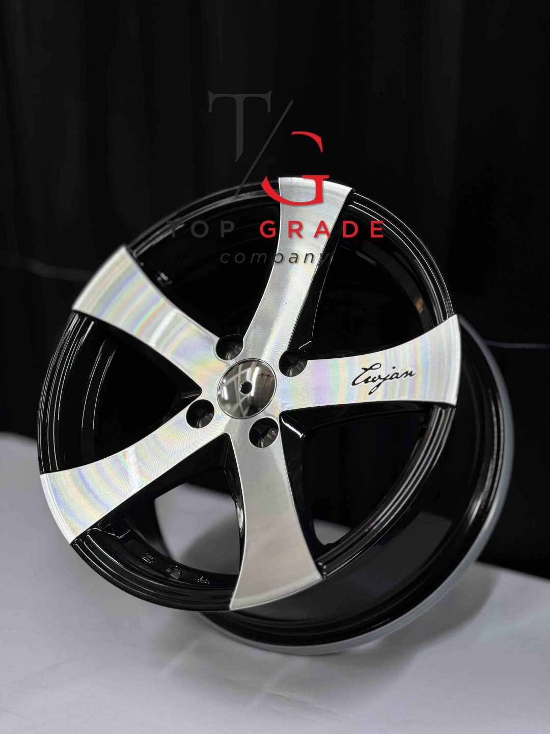 Top Grade Top grade0009 7.5x15/4x100 D67.1 ET35 4 диска черный, серебристый