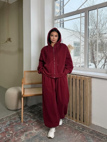 Костюм повседневный Exclusive бордовый