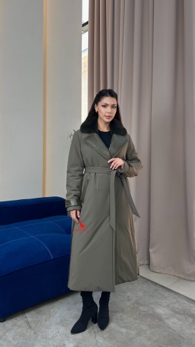 Пуховик Max Mara темно-зеленый