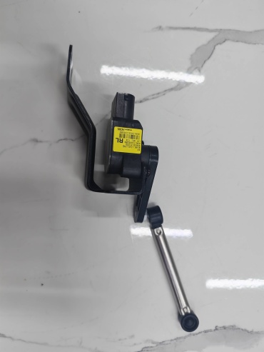 HYUNDAI / KIA рычаг 558303T200 Kia Quoris