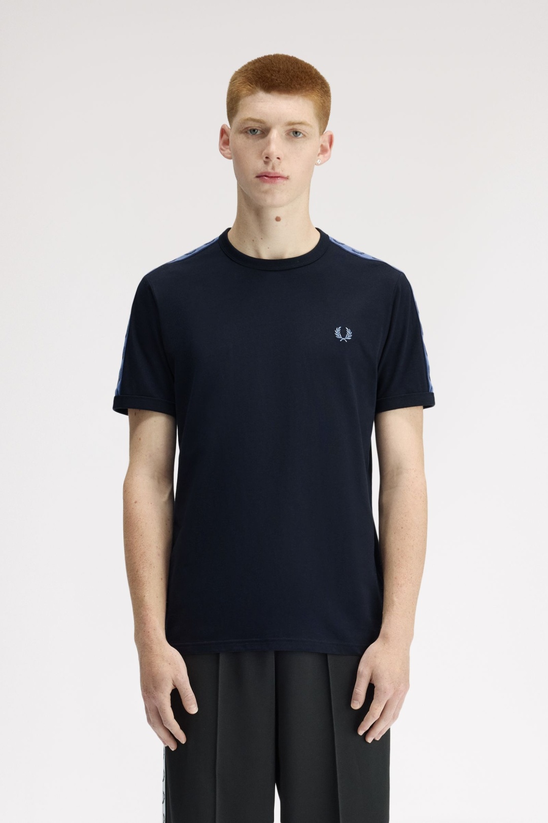 Футболка FRED PERRY темно-синий