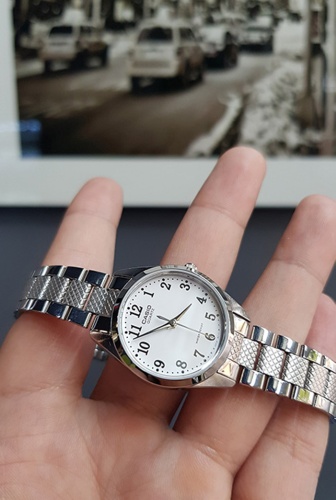 Кварцевые CASIO Watch-1274D-7 нержавеющая сталь