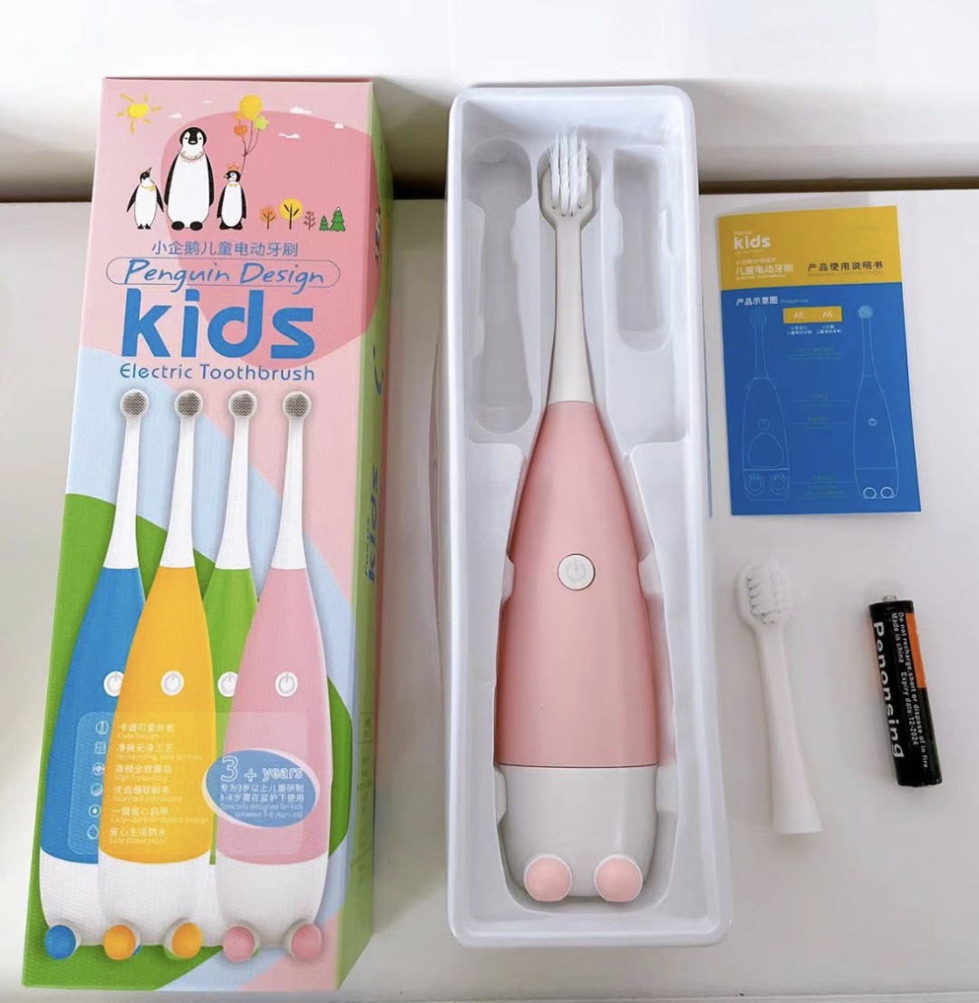 Kids Penguin Design зубная щетка мягкая 1 шт