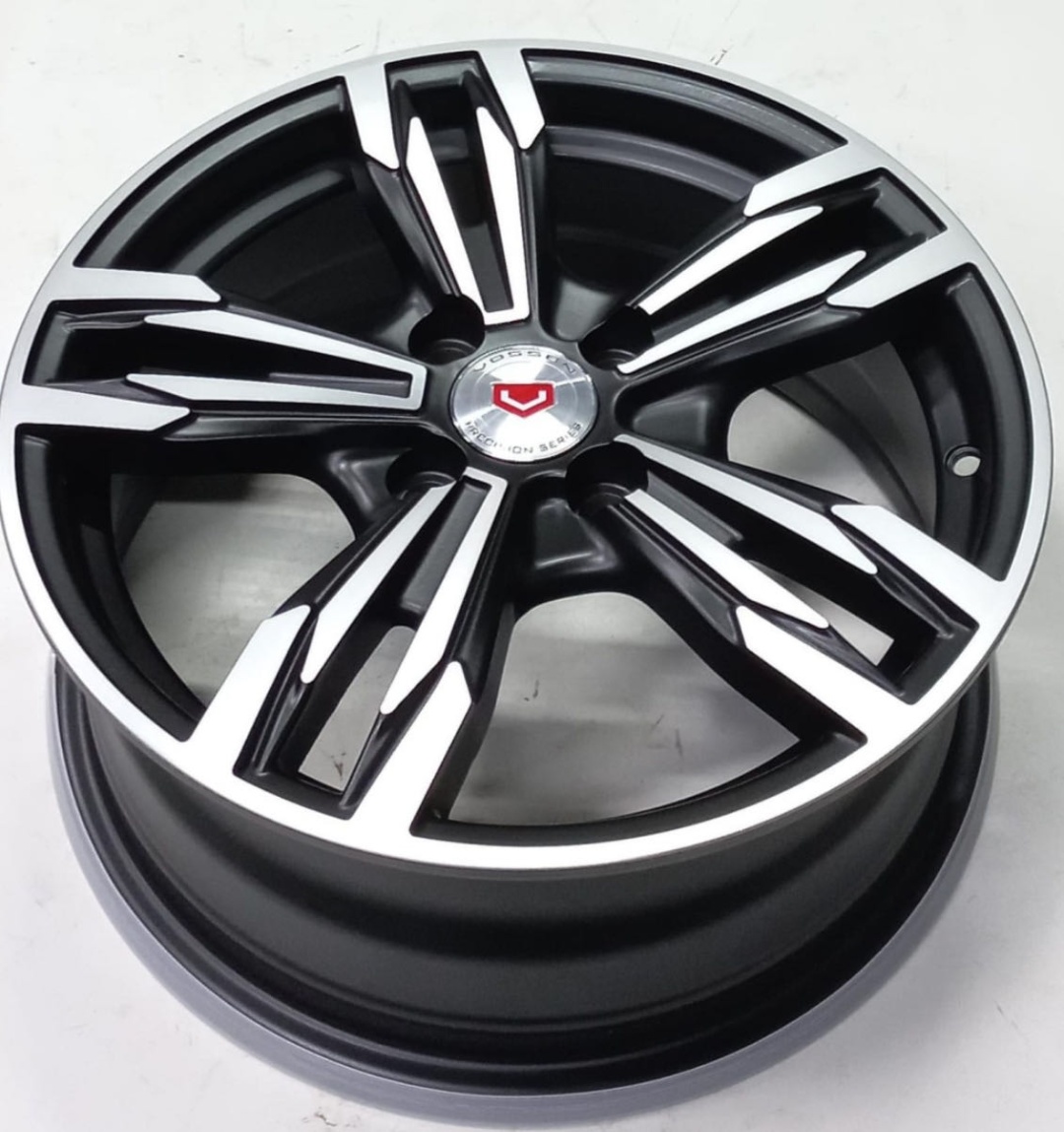 RS 002 6x15/4x100 D67.1 ET35 4 диска черный, серебристый