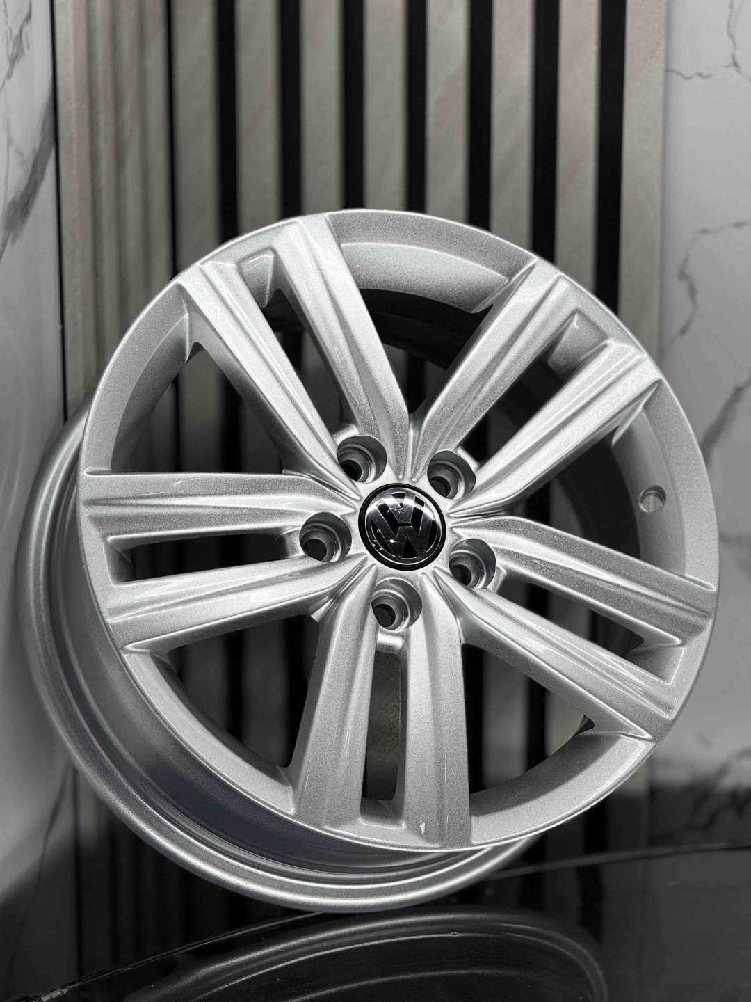 Volkswagen 5138 6x15/5x100 D57.1 ET40 4 диска серебристый