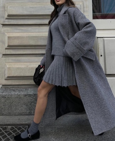 Пальто Hot Fashion серый