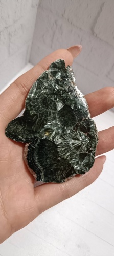 Серафинит пластина натуральный камень