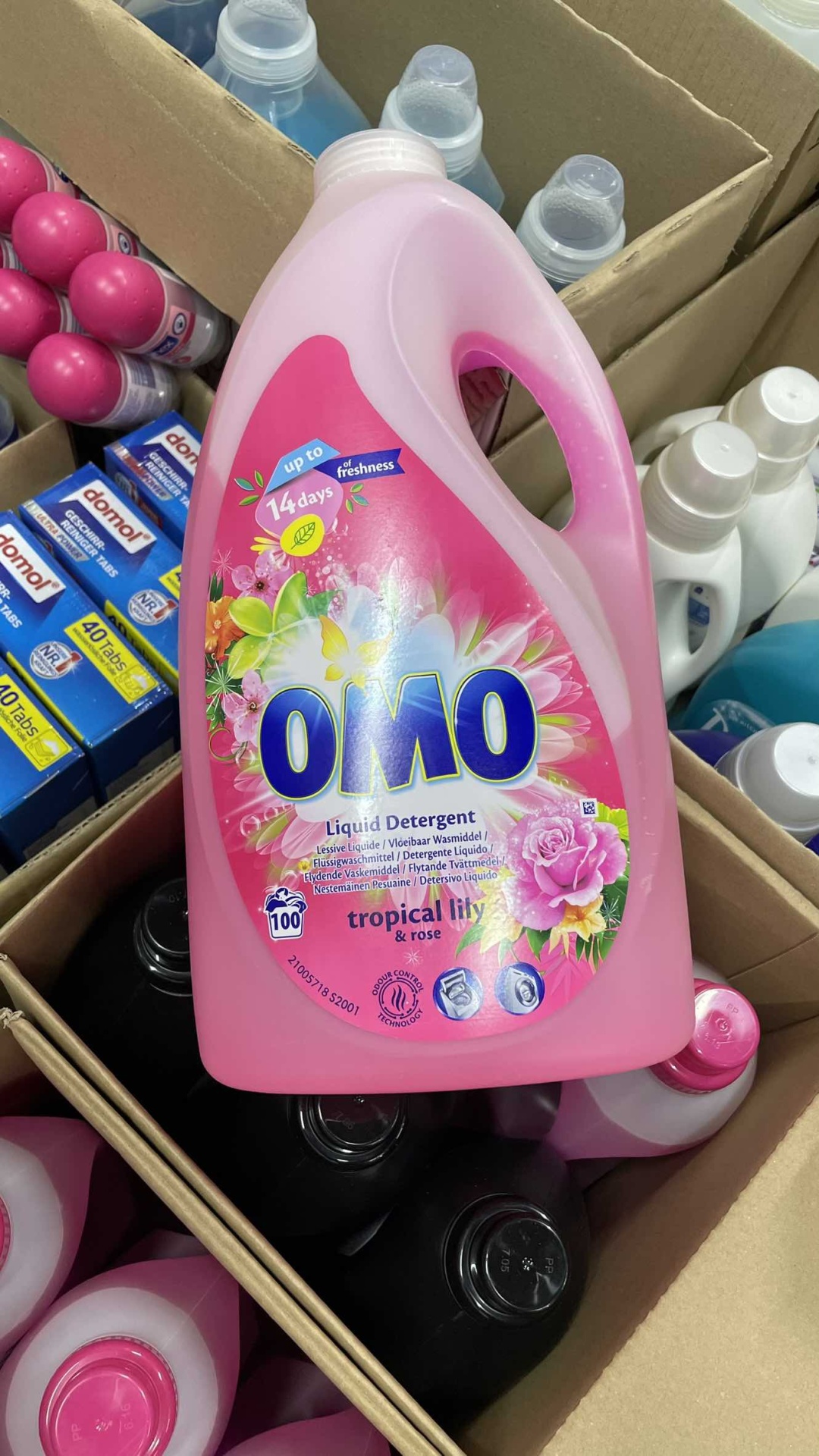 OMO Detergent Liquid tropical lily & rose 5 л