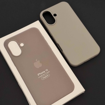 Чехол для Apple iPhone 16 серый