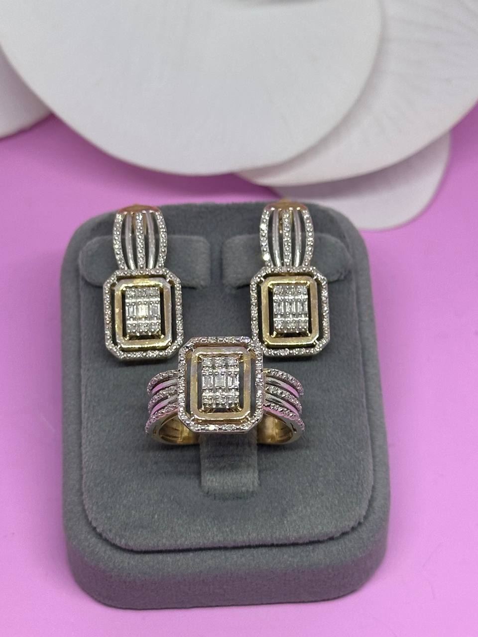 SAR JEWELRY Keran_42_028_6970_18 вес 9.76 г золото, бриллиант