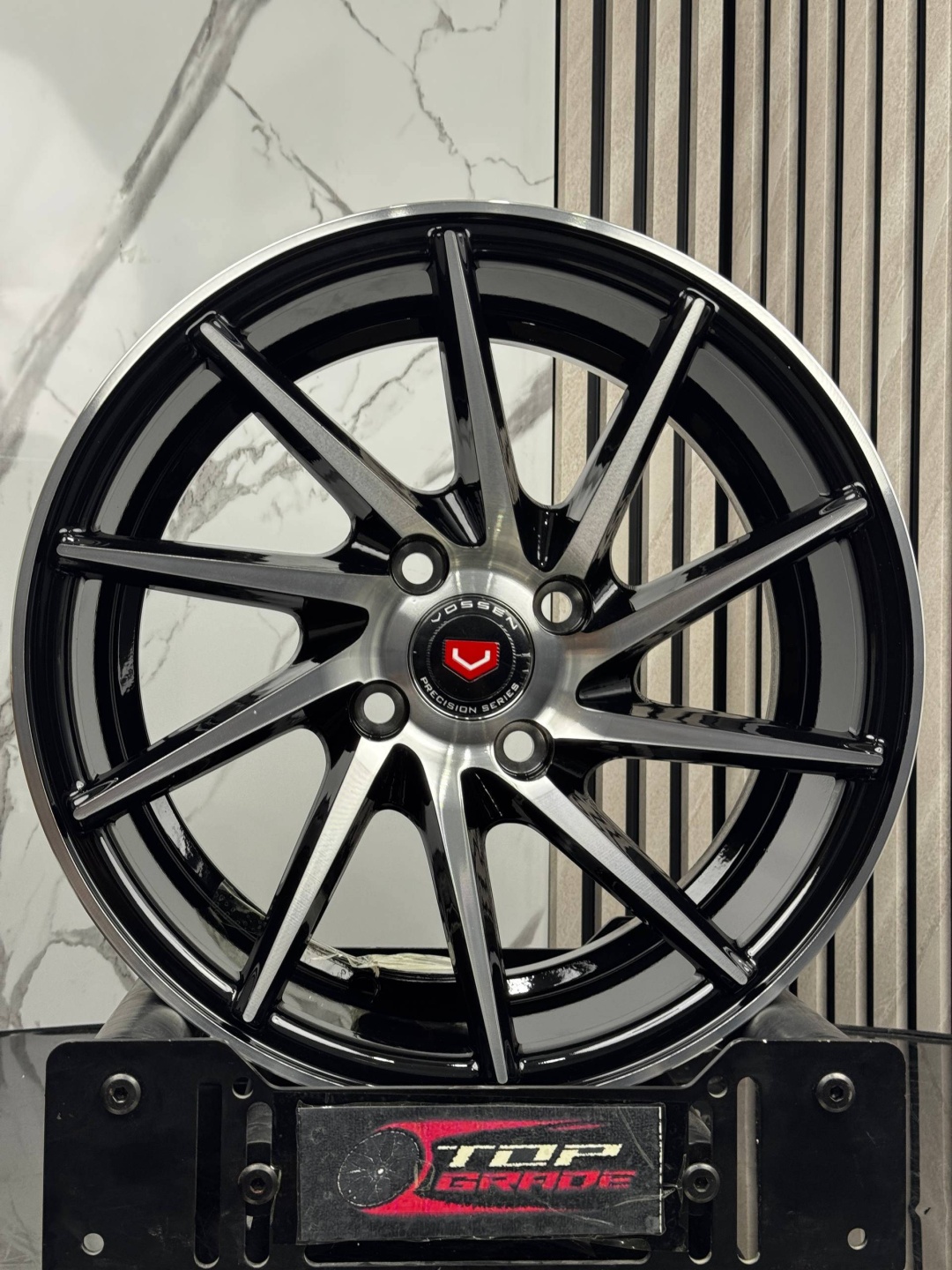Top Grade Top grade BK885B 7x15/4x100 D60.1 ET35 4 диска черный, серебристый