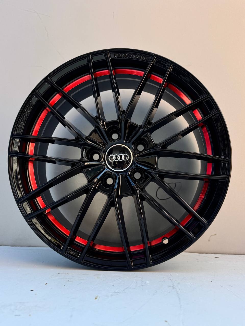 Top Grade AUDI T/G FBX001-8 8x18/5x112 D66.5 ET35 4 диска черный