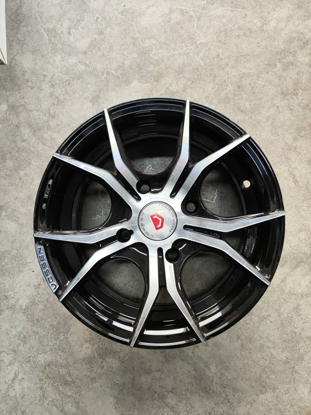 DRS 175 6x13/4x100 D67.1 ET35 4 диска черный, серебристый