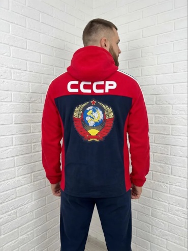 Спортивный костюм красный