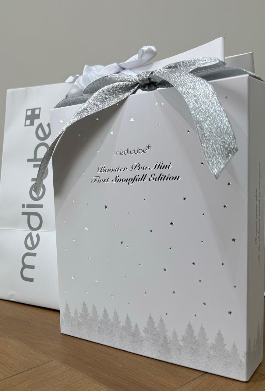 Medicube аппарат для ультразвуковой чистки лица, микротоковый массажер