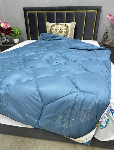Одеяло Jinyier Зимнее одеяло "Лебедь" 150x200 зимнее