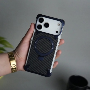 Чехол QazTech для Apple iPhone 17 Pro черный