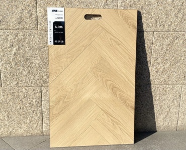 Ламинат AST FLOOR 06 дуб натур 33 класс, толщина 12 мм