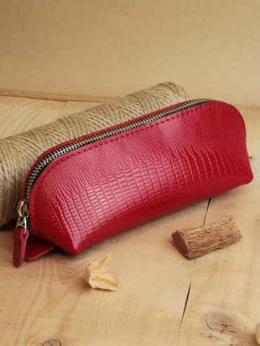 Косметичка натуральная кожа красный 21X5 см